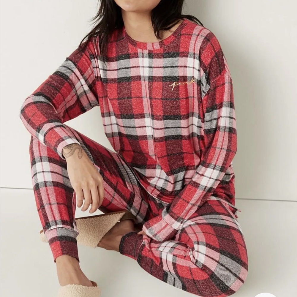 PINK Victoria’s Secret Pajama Set~Sz.(M)~Red Pepper Plaid❤️